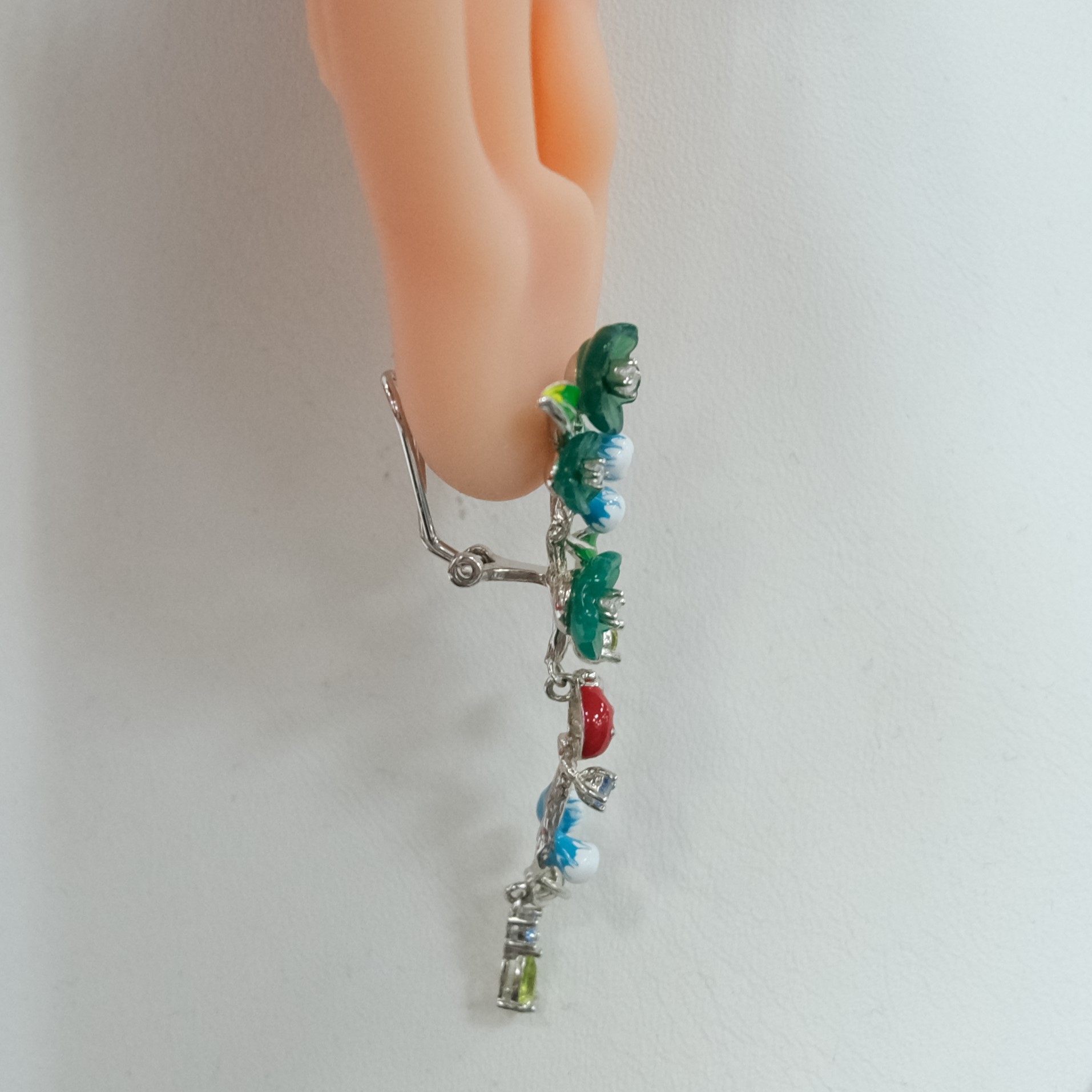 Серебряные серьги с халцедонами "Цветы"